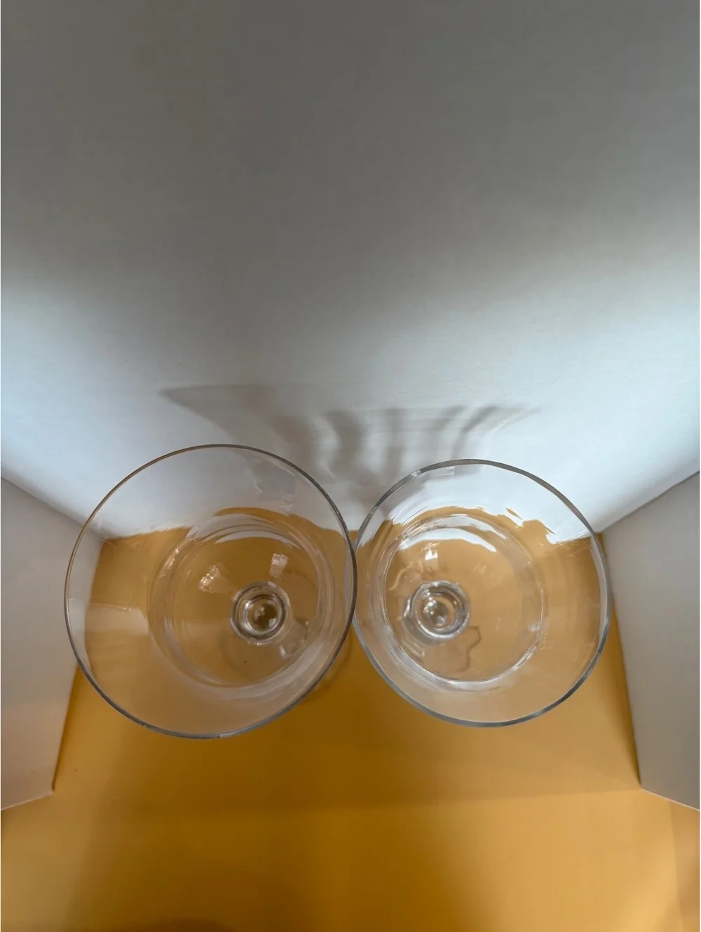 Set of 2 Clear Glass Candle Holders with Twisted Stem Design